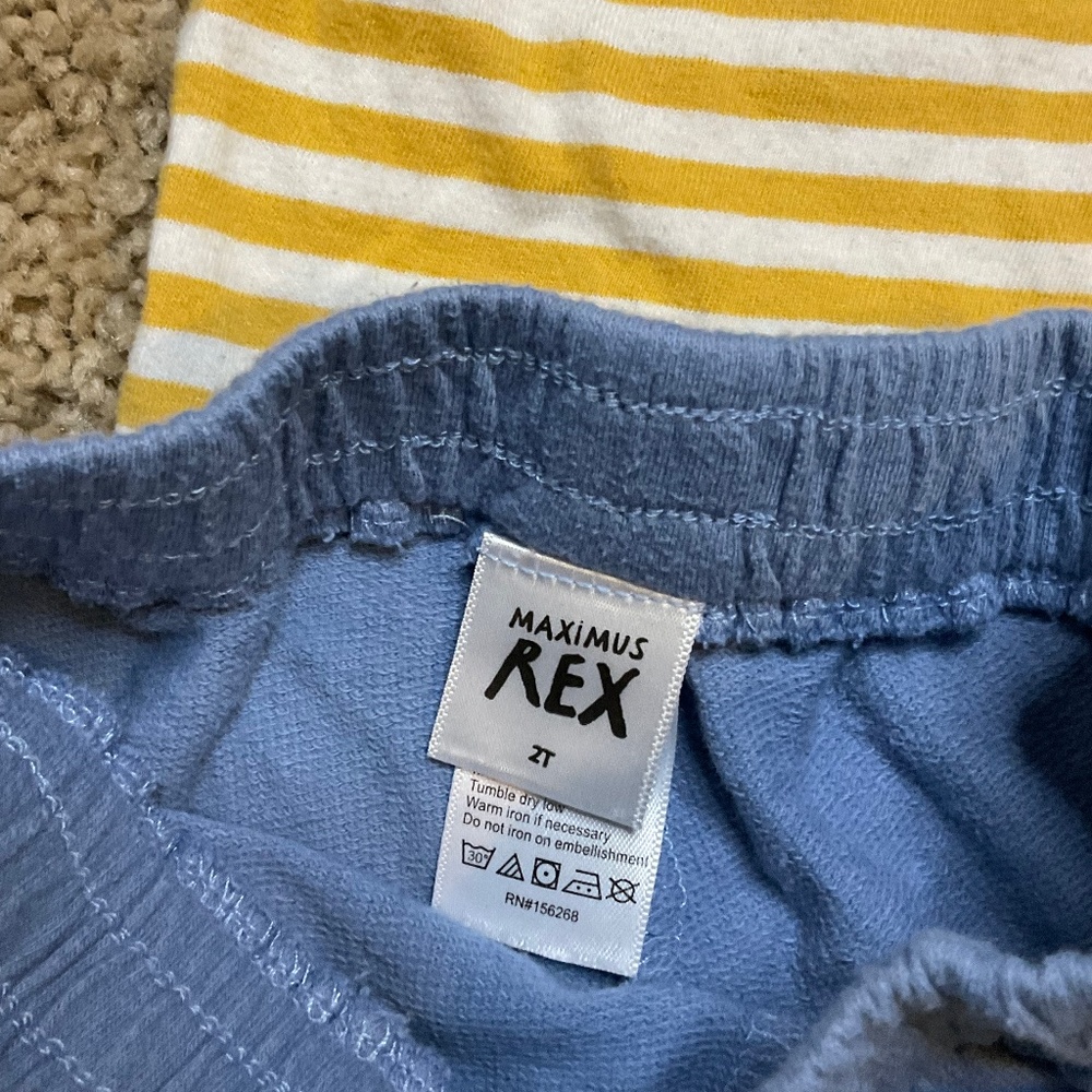 Shorts Set - Picture 3 of 3